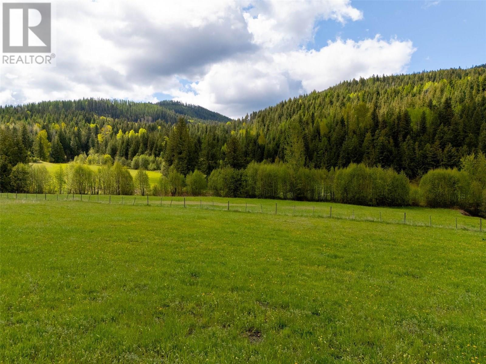 Dl5135 Highway 33 E Highway. Kelowna, British Columbia