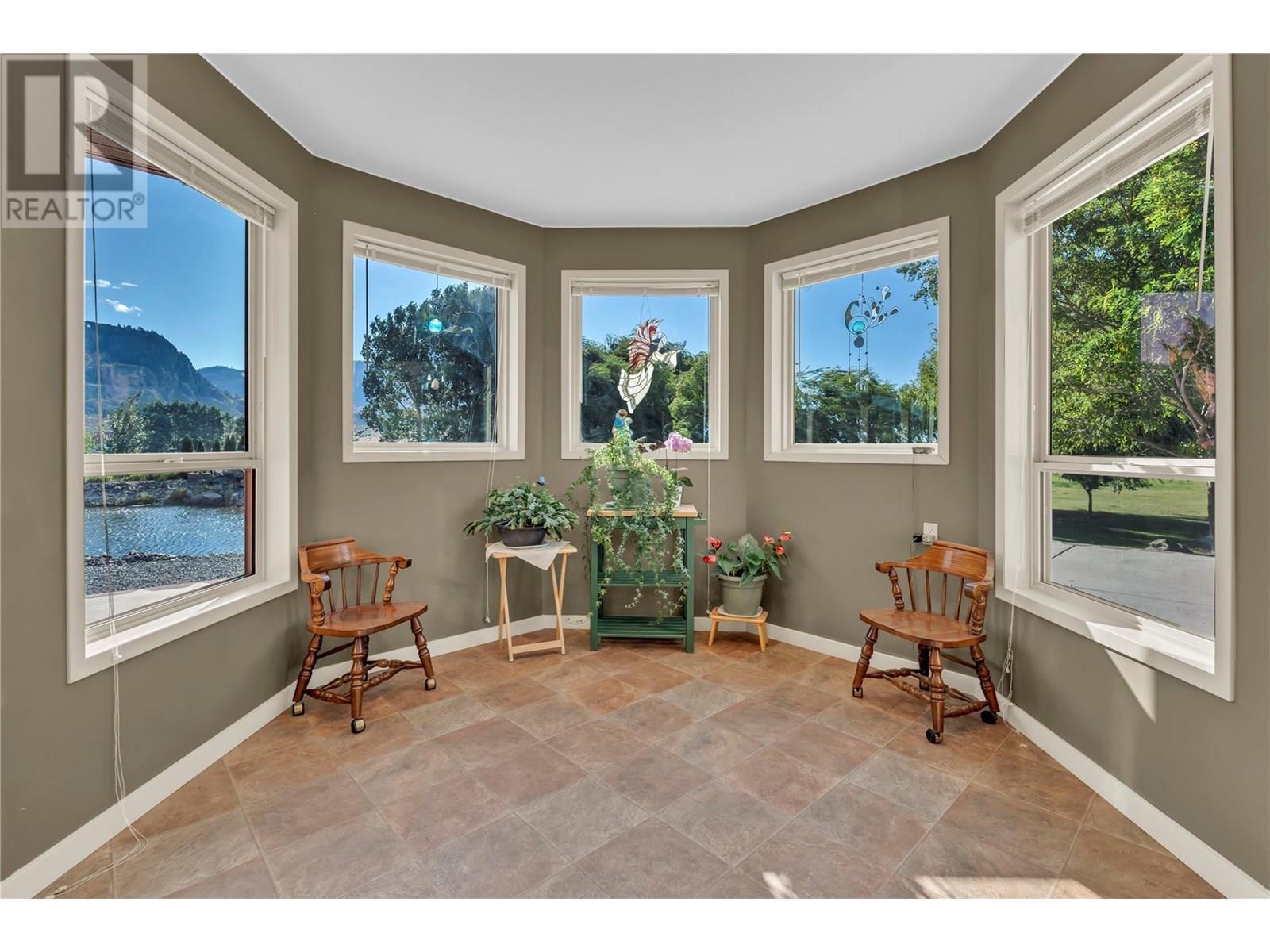 8705 Road 22 Road. Oliver, British Columbia