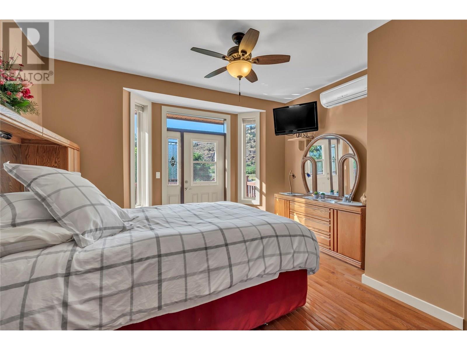 8705 Road 22 Road. Oliver, British Columbia