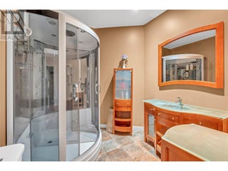 8705 Road 22 Road. Oliver, British Columbia