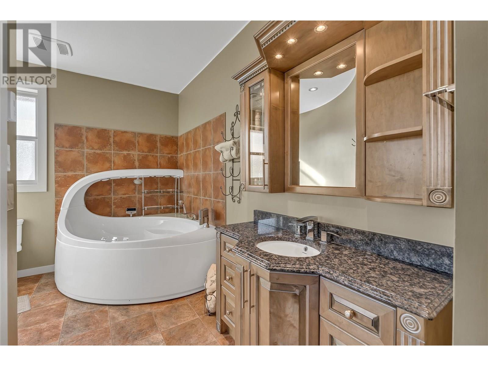 8705 Road 22 Road. Oliver, British Columbia