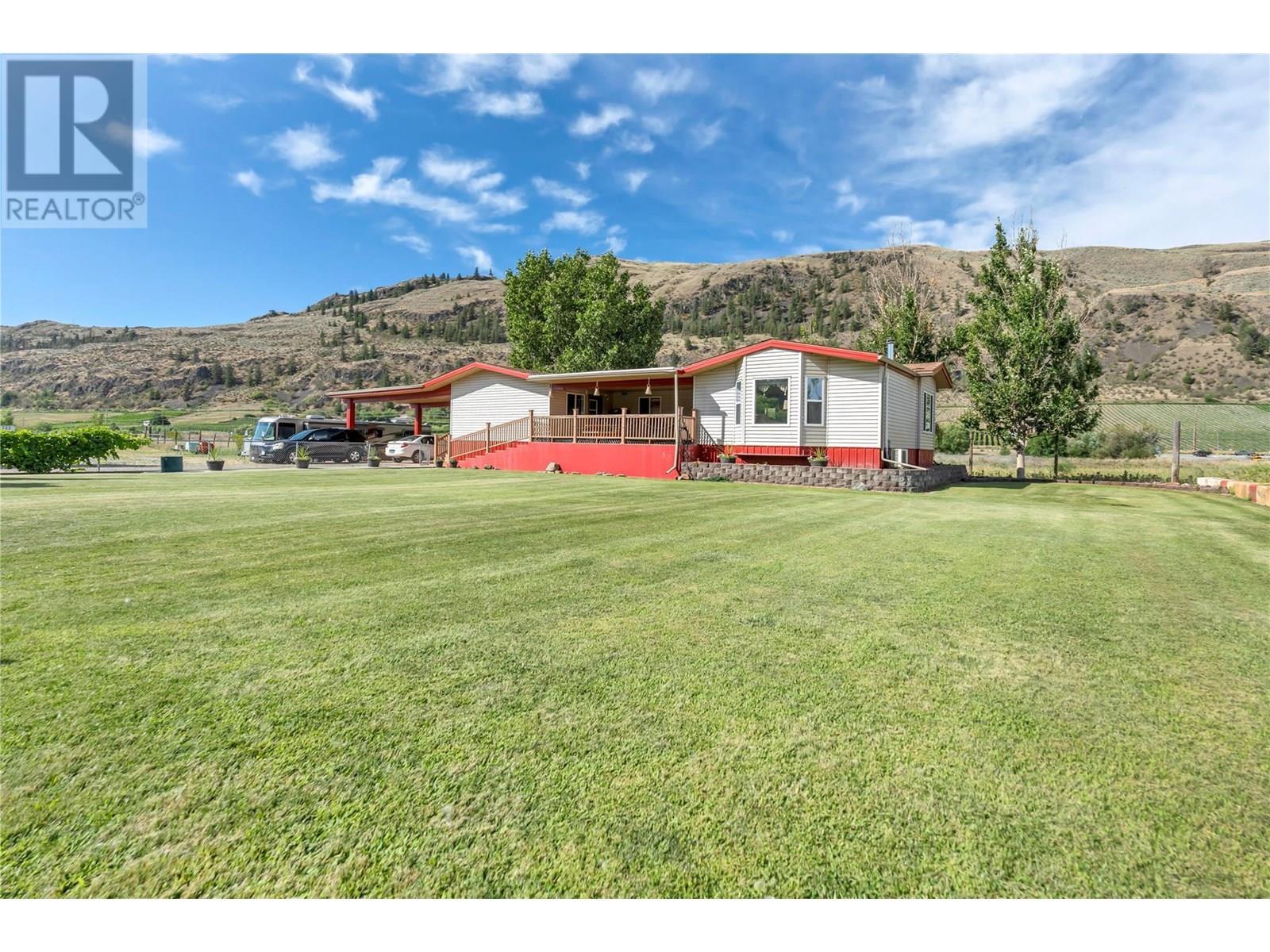 8705 Road 22 Road. Oliver, British Columbia