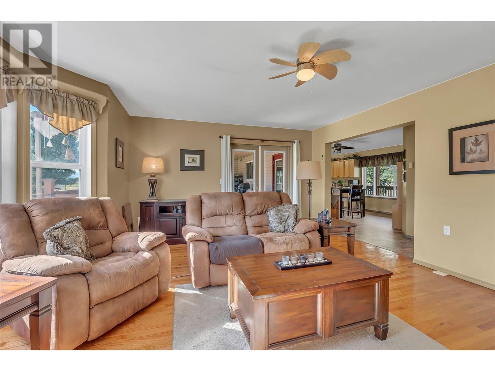 8705 Road 22 Road. Oliver, British Columbia