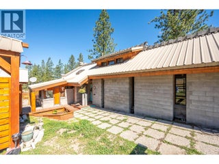 156 Porcupine Place. Oliver, British Columbia