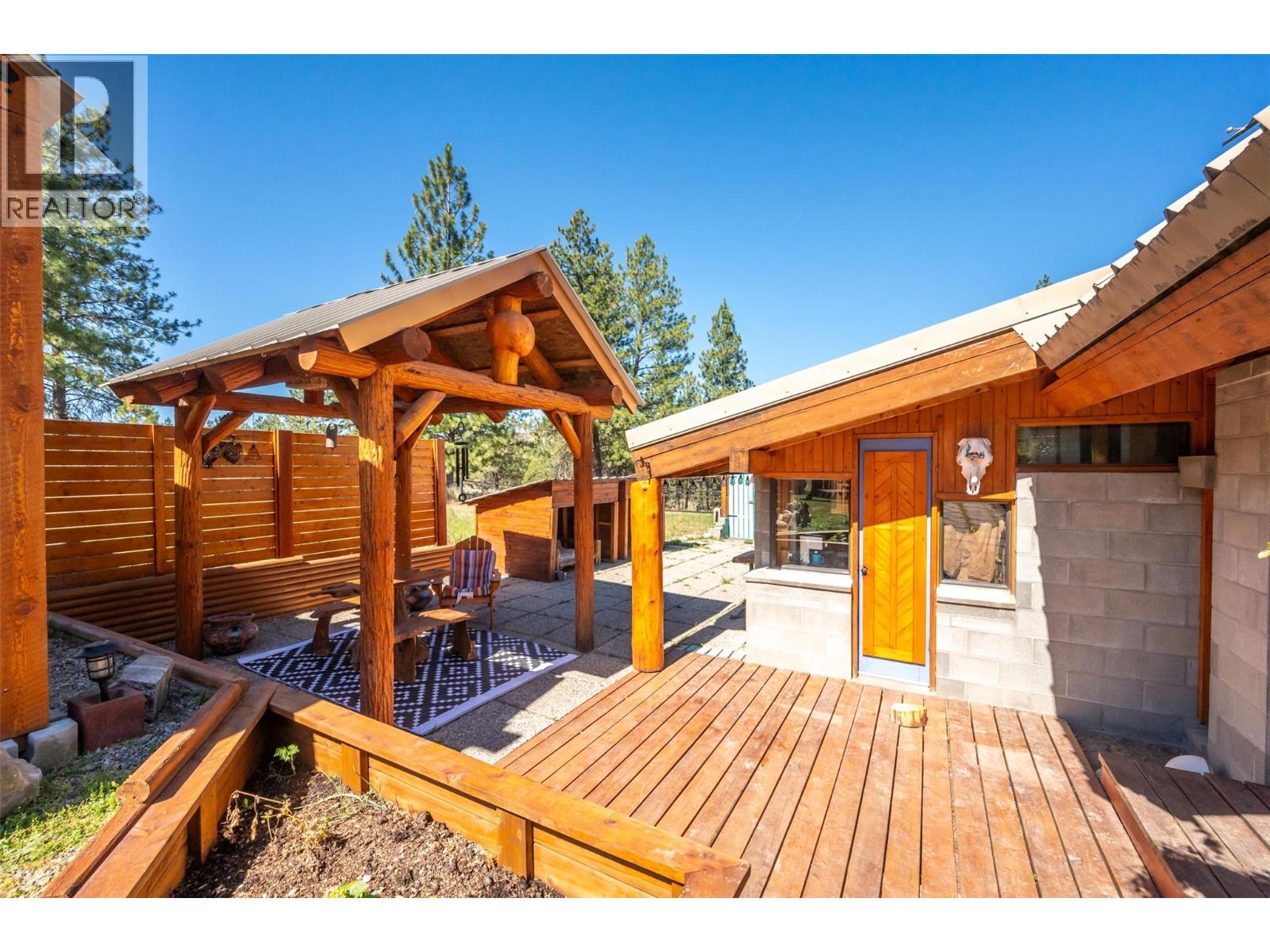 156 Porcupine Place. Oliver, British Columbia