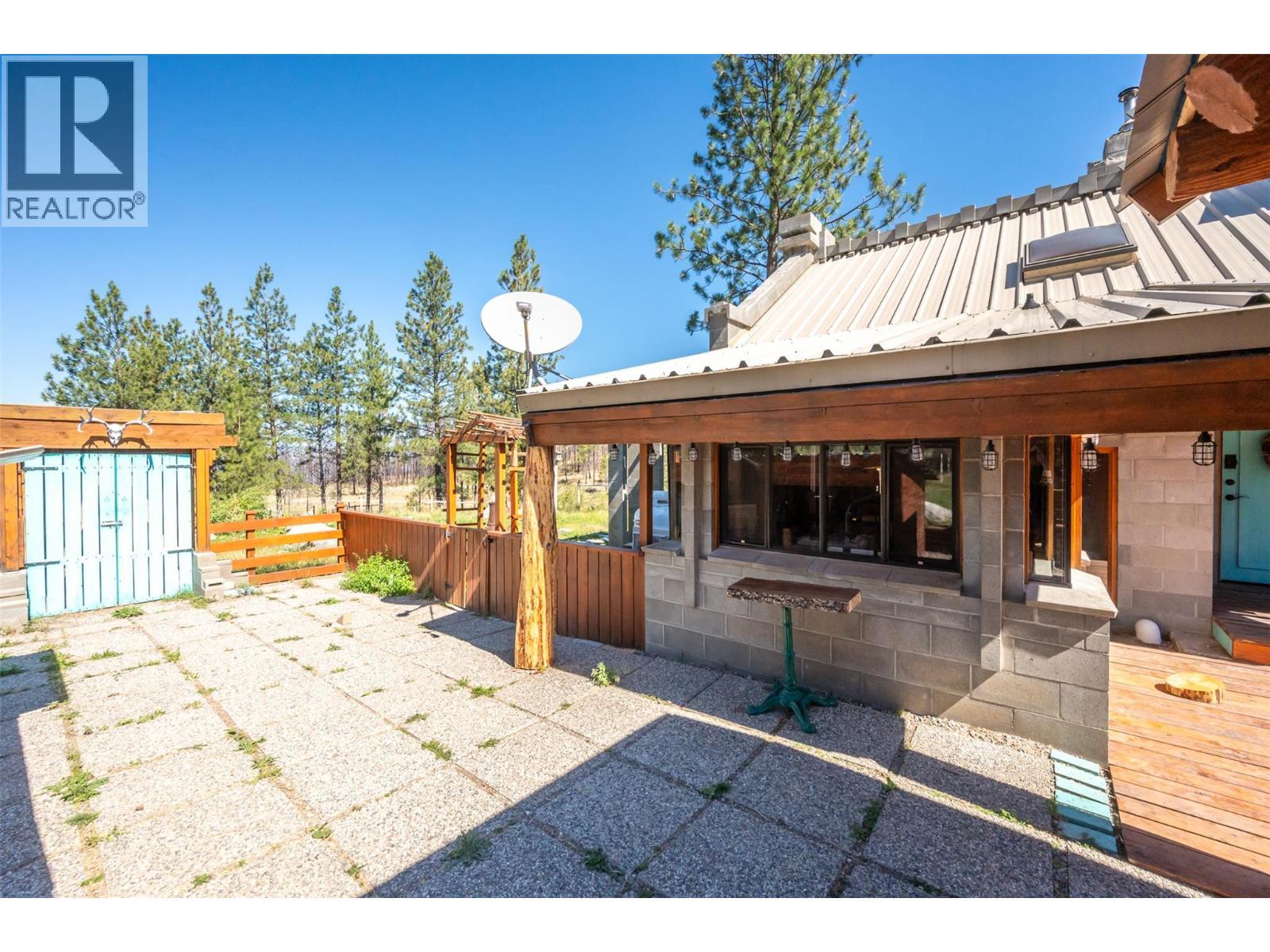 156 Porcupine Place. Oliver, British Columbia