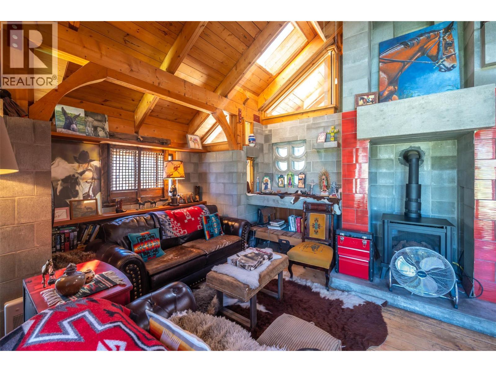 156 Porcupine Place. Oliver, British Columbia