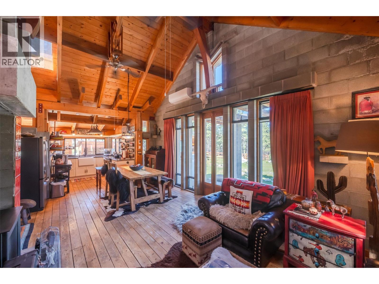 156 Porcupine Place. Oliver, British Columbia