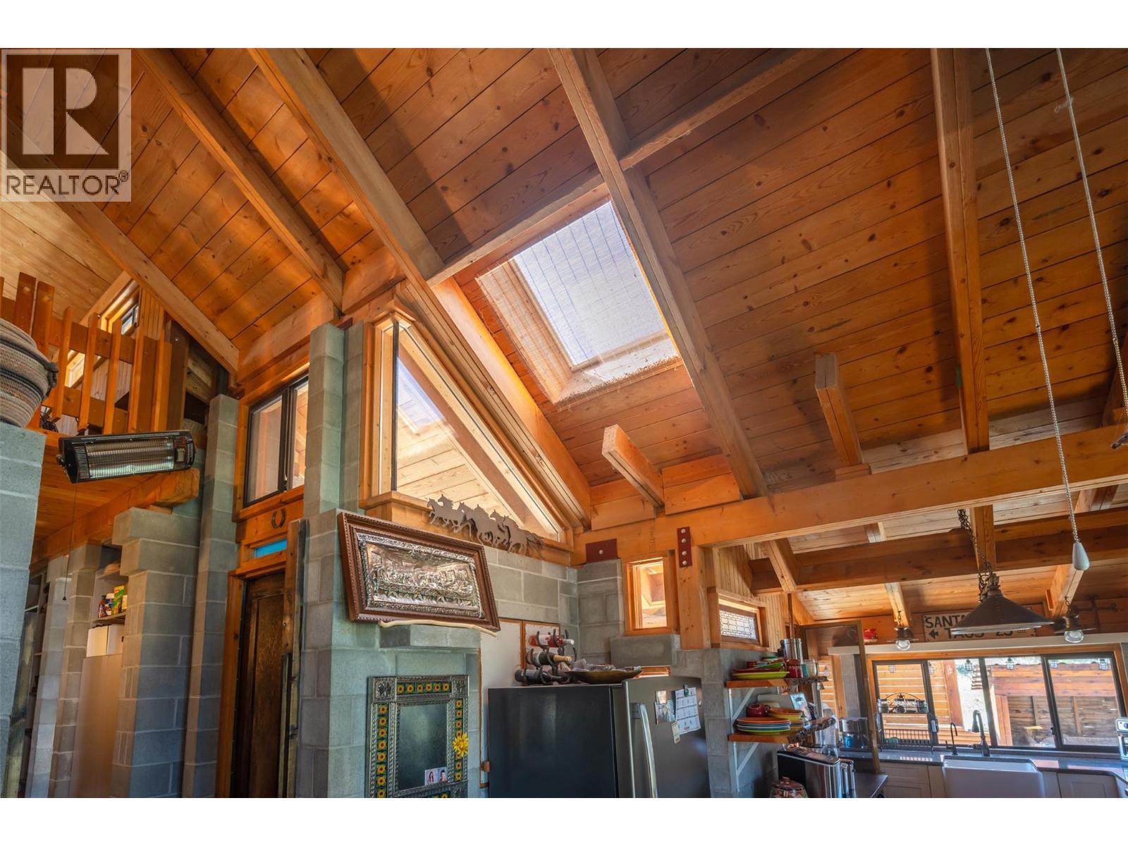 156 Porcupine Place. Oliver, British Columbia