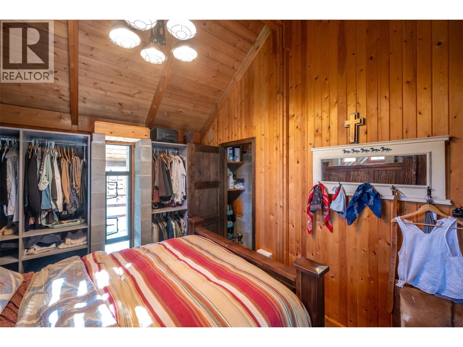 156 Porcupine Place. Oliver, British Columbia