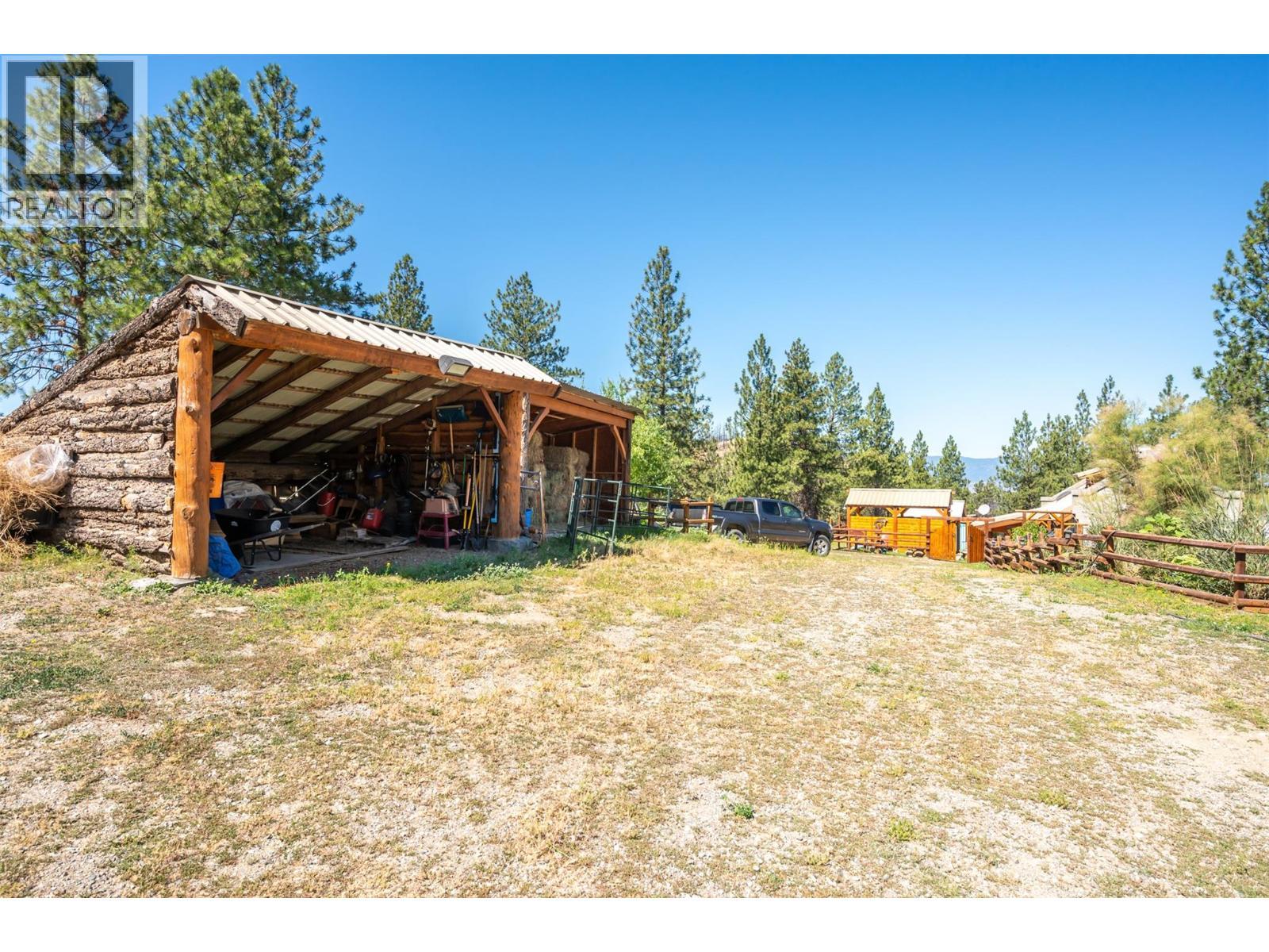 156 Porcupine Place. Oliver, British Columbia