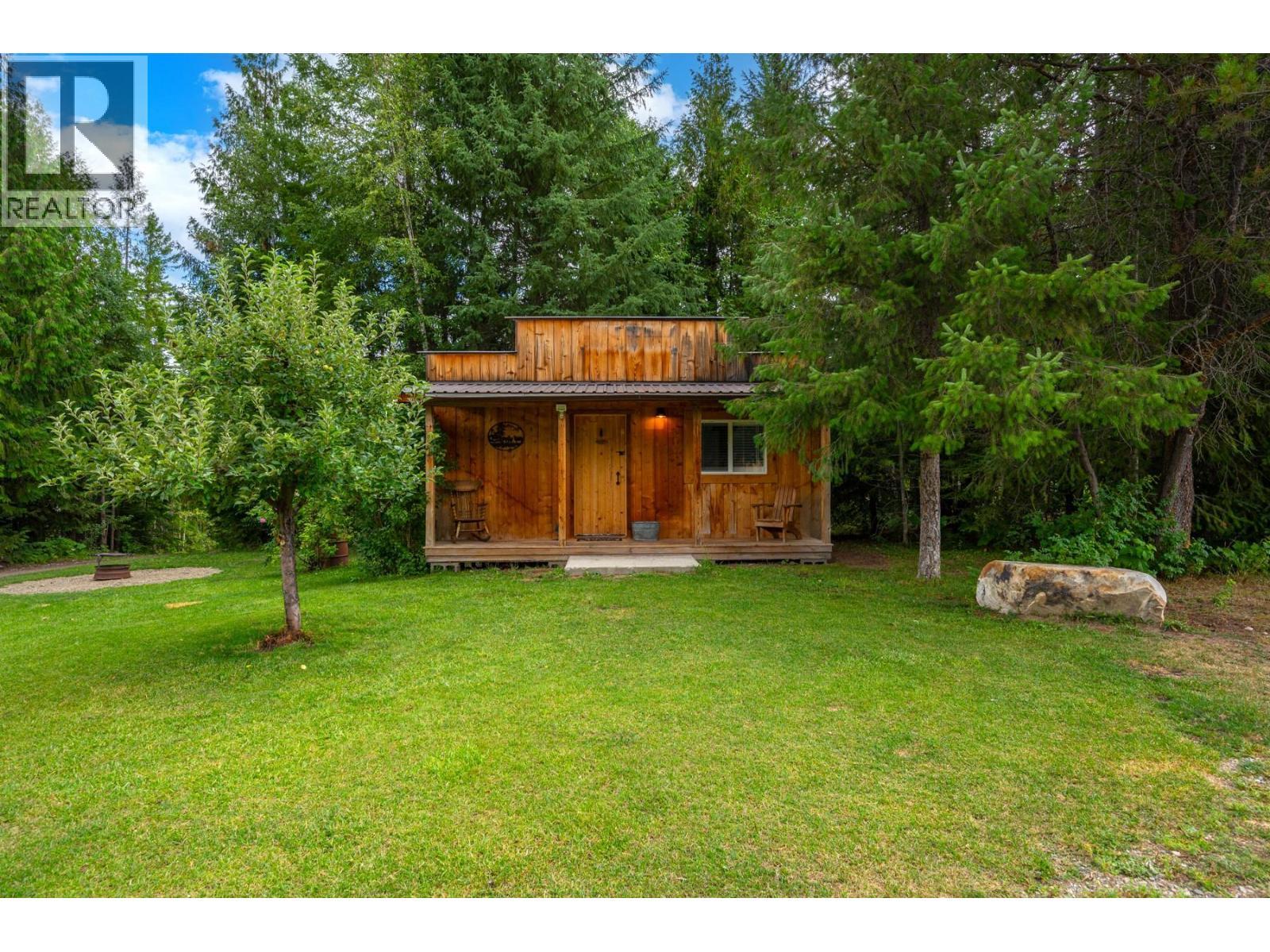 380 Richlands Road. Cherryville, British Columbia