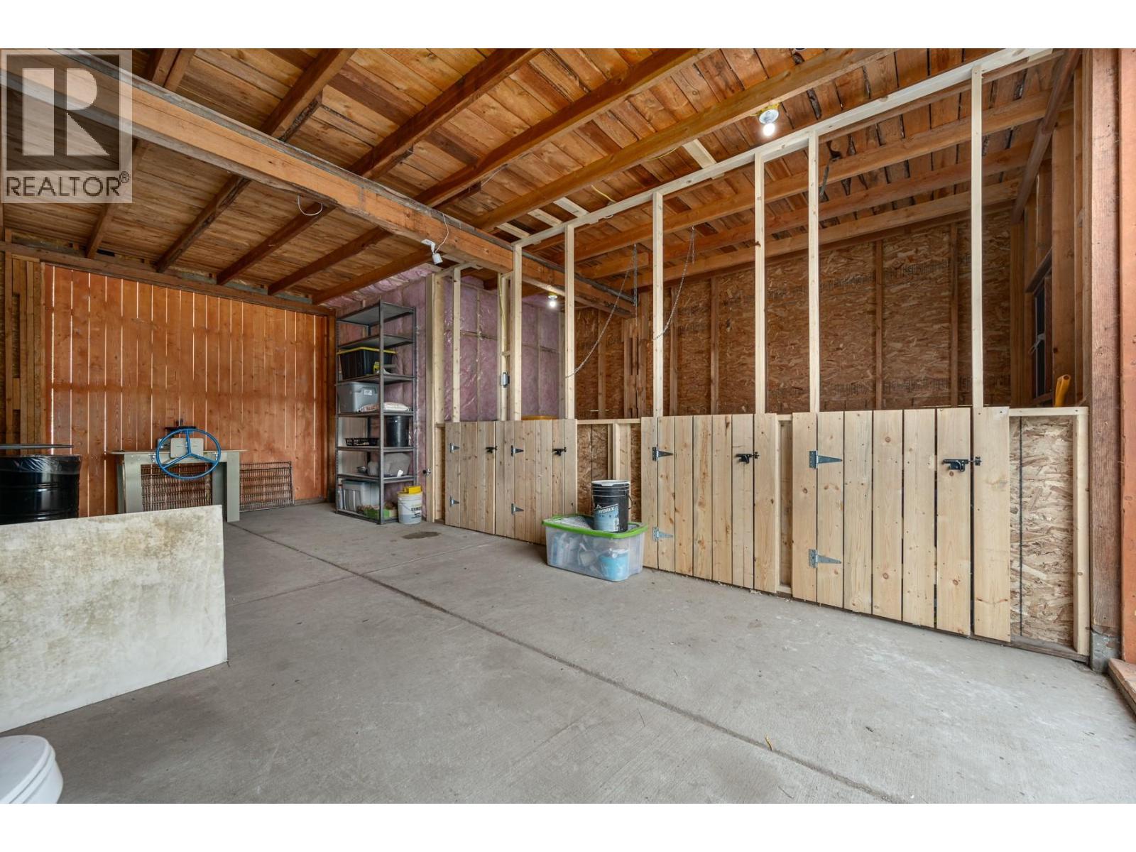 380 Richlands Road. Cherryville, British Columbia