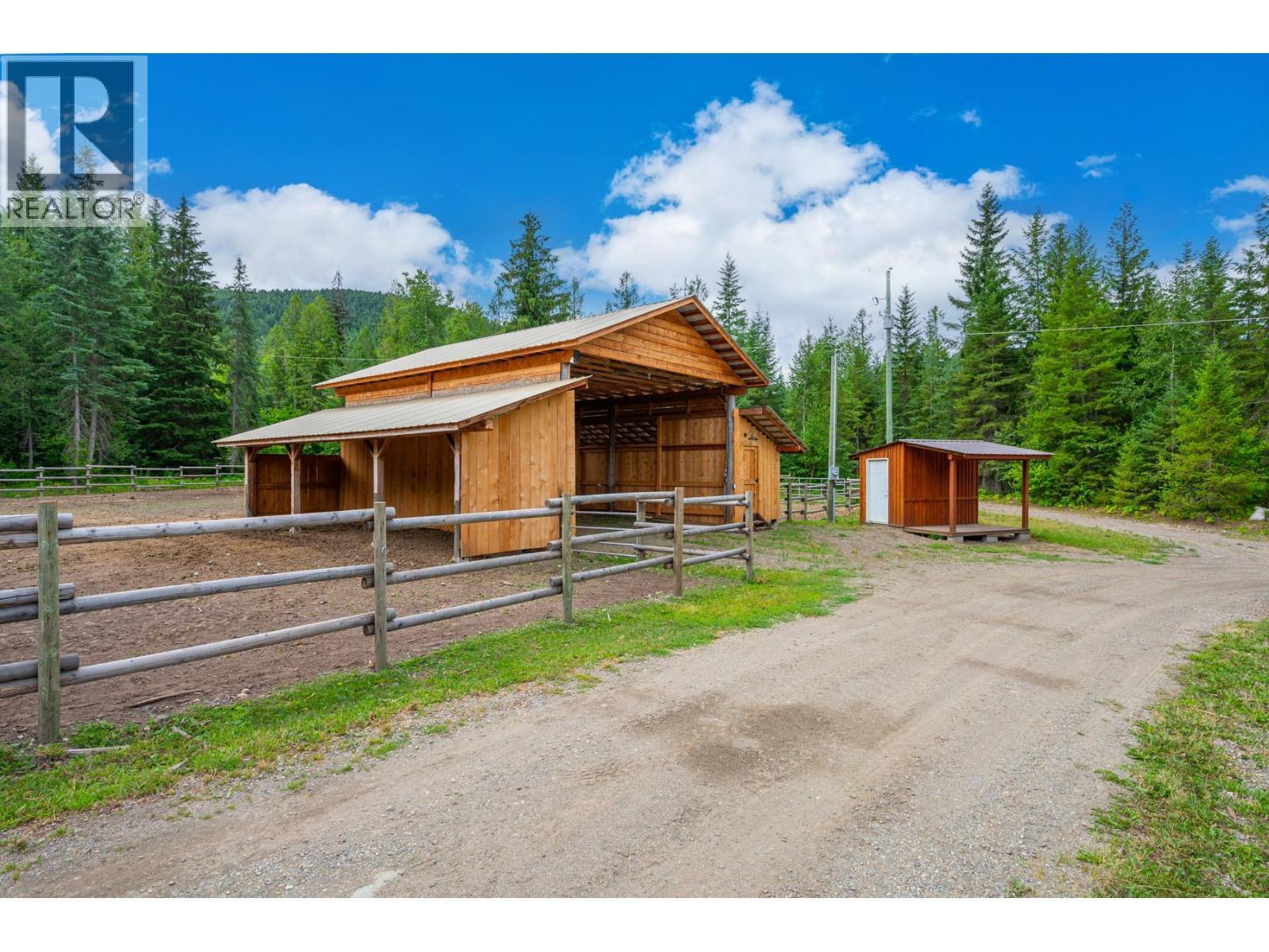 380 Richlands Road. Cherryville, British Columbia