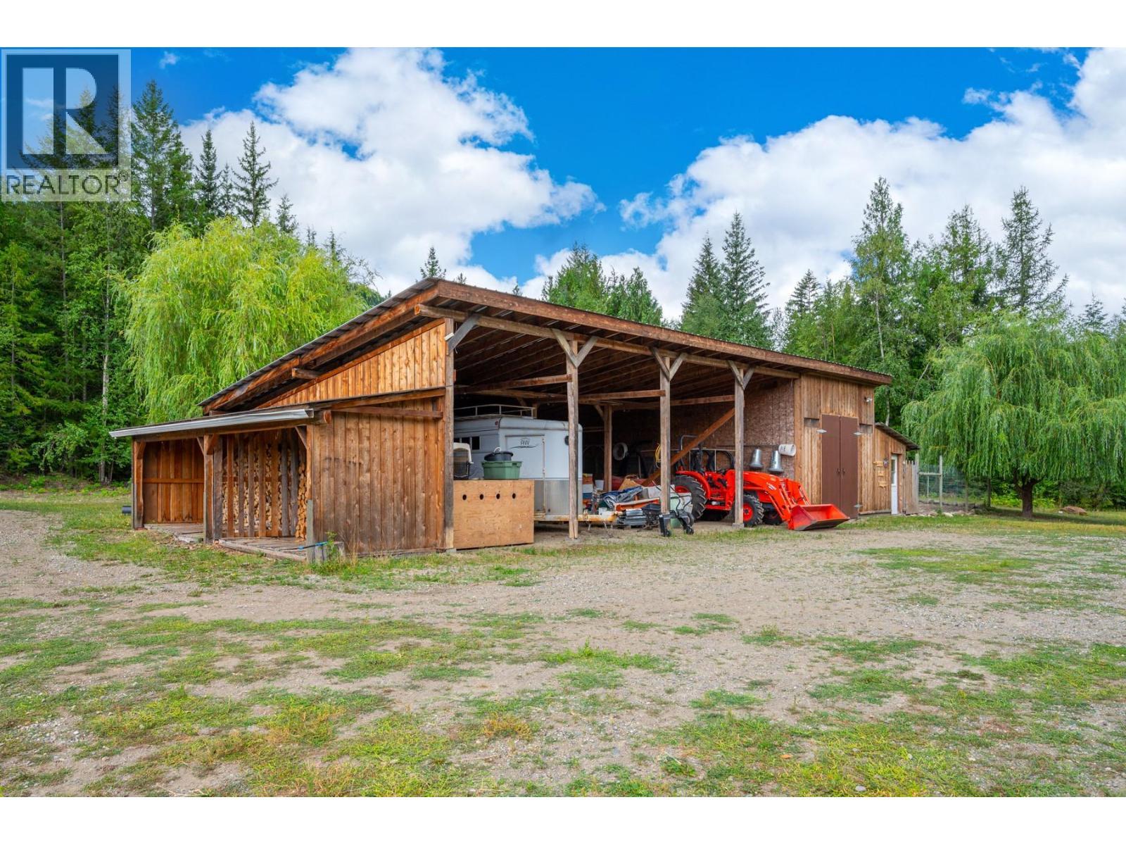 380 Richlands Road. Cherryville, British Columbia