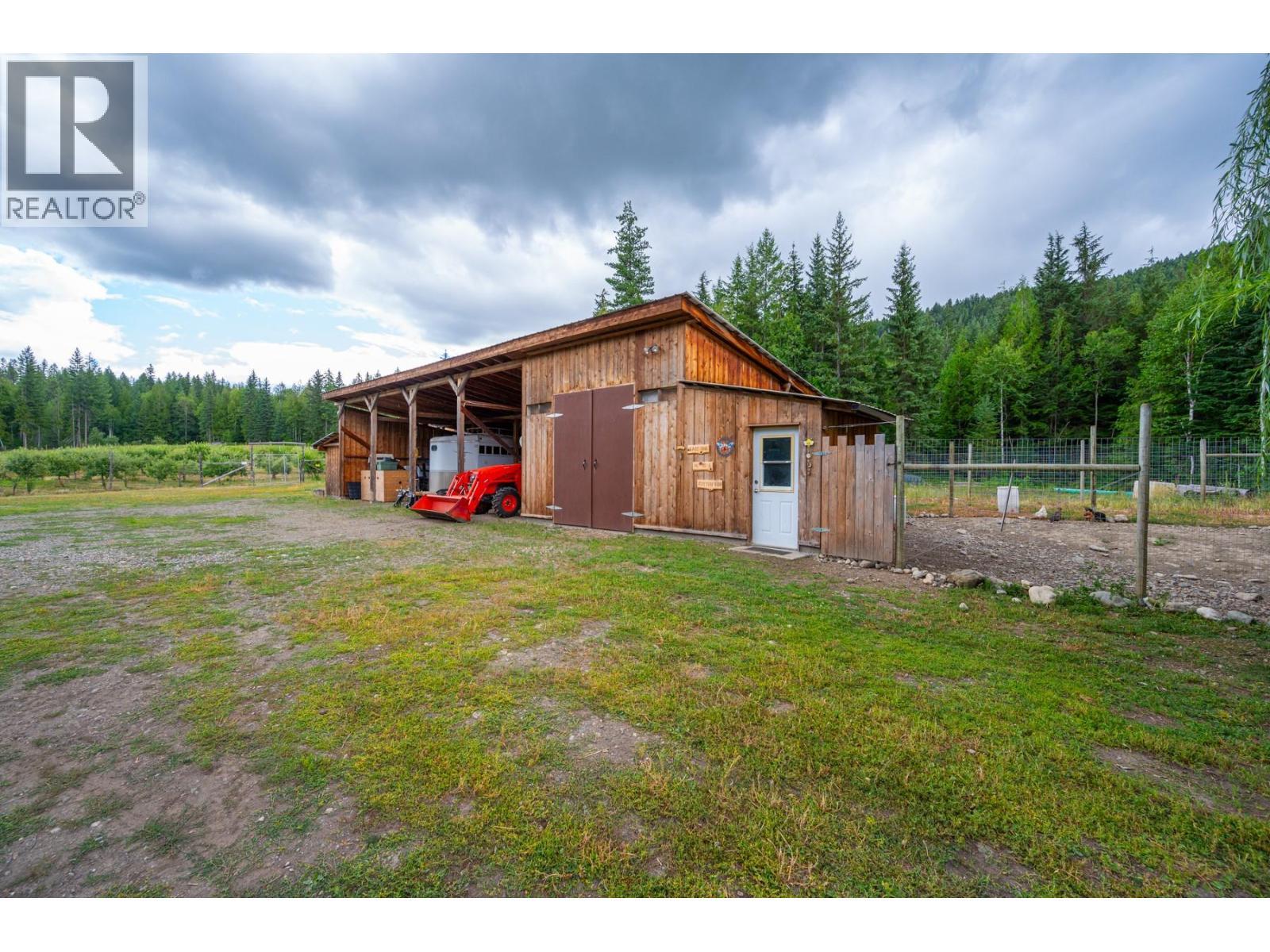 380 Richlands Road. Cherryville, British Columbia