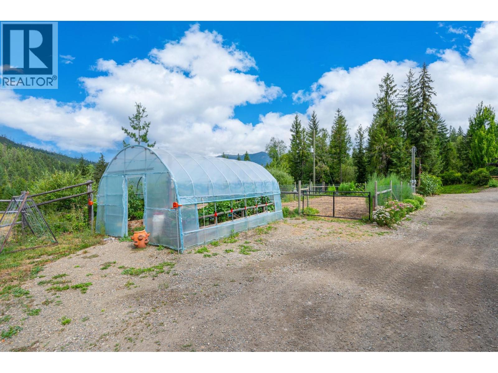 380 Richlands Road. Cherryville, British Columbia