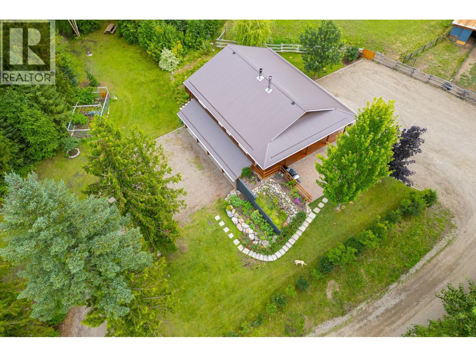 380 Richlands Road. Cherryville, British Columbia