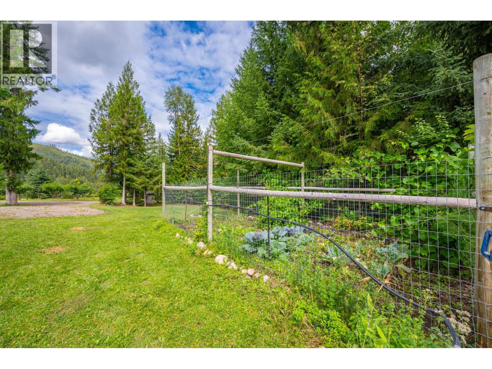 380 Richlands Road. Cherryville, British Columbia