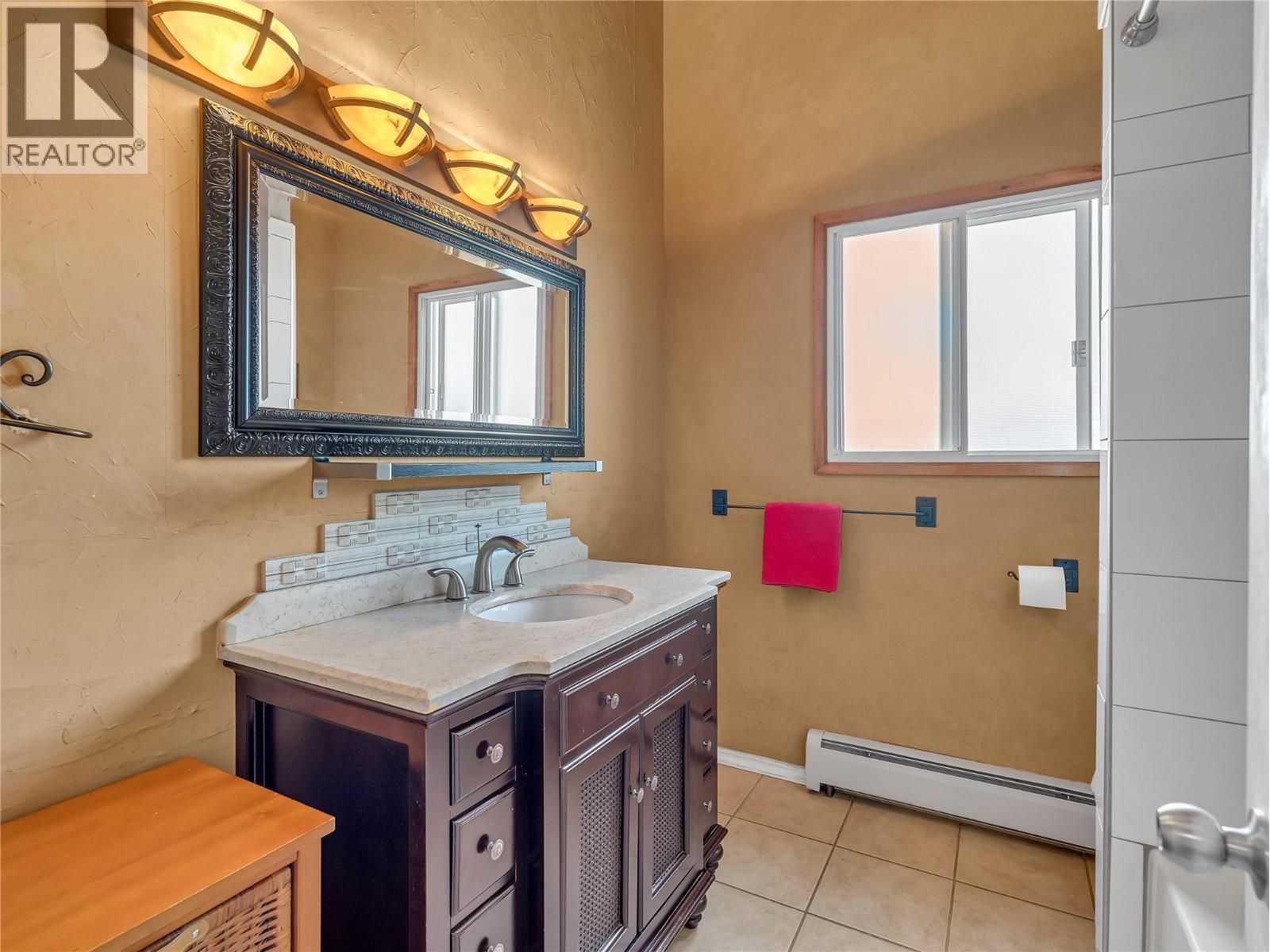 9402 Front Bench Road. Summerland, British Columbia