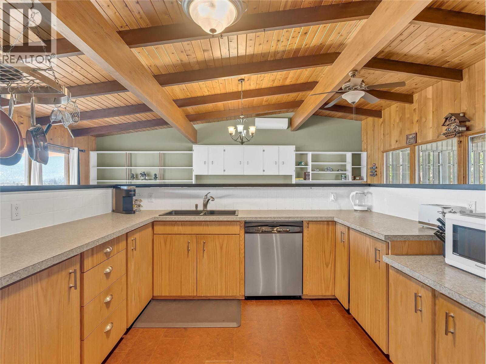 9402 Front Bench Road. Summerland, British Columbia