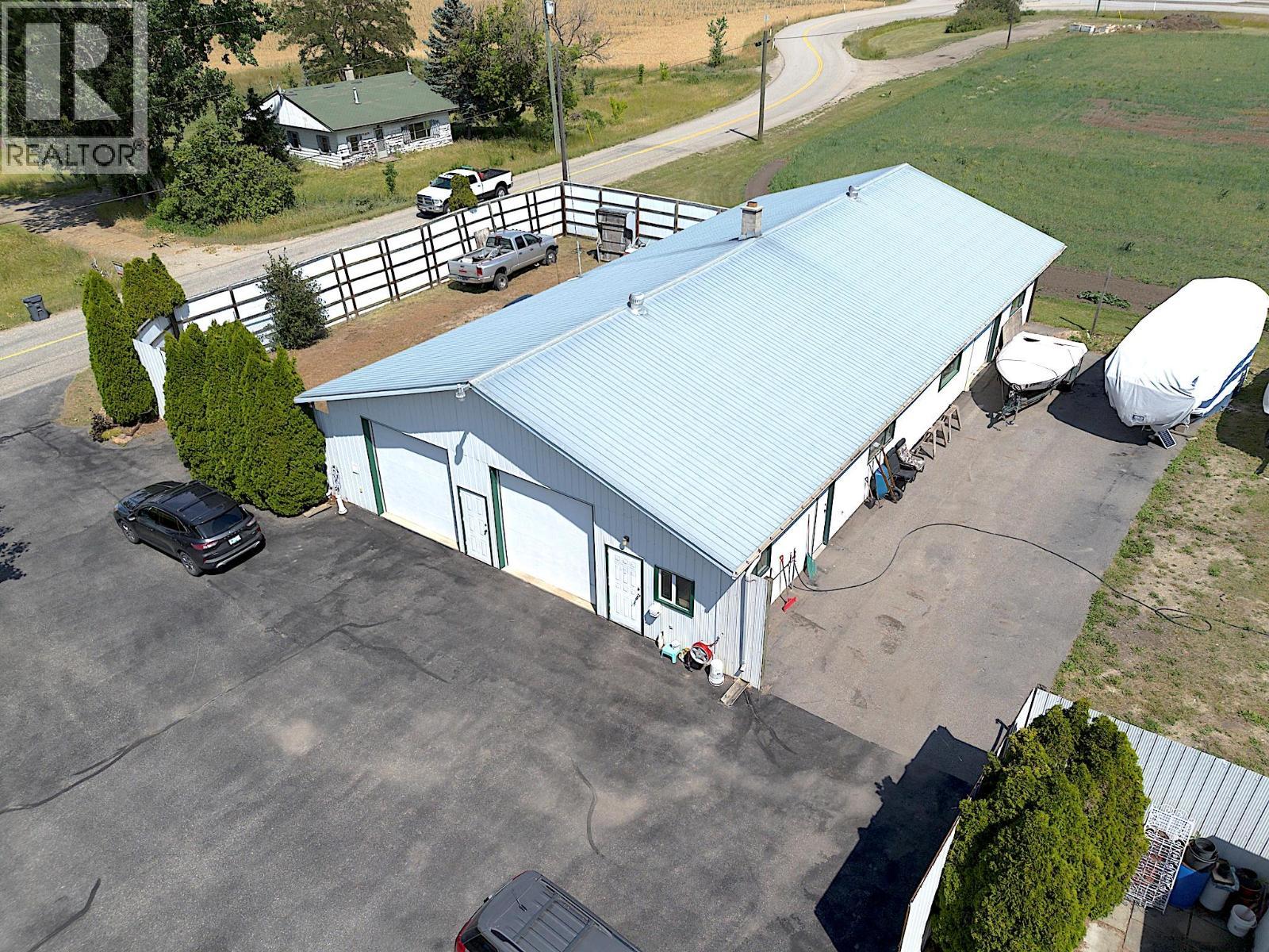 135 Pleasant Valley Cross Road. Armstrong, British Columbia