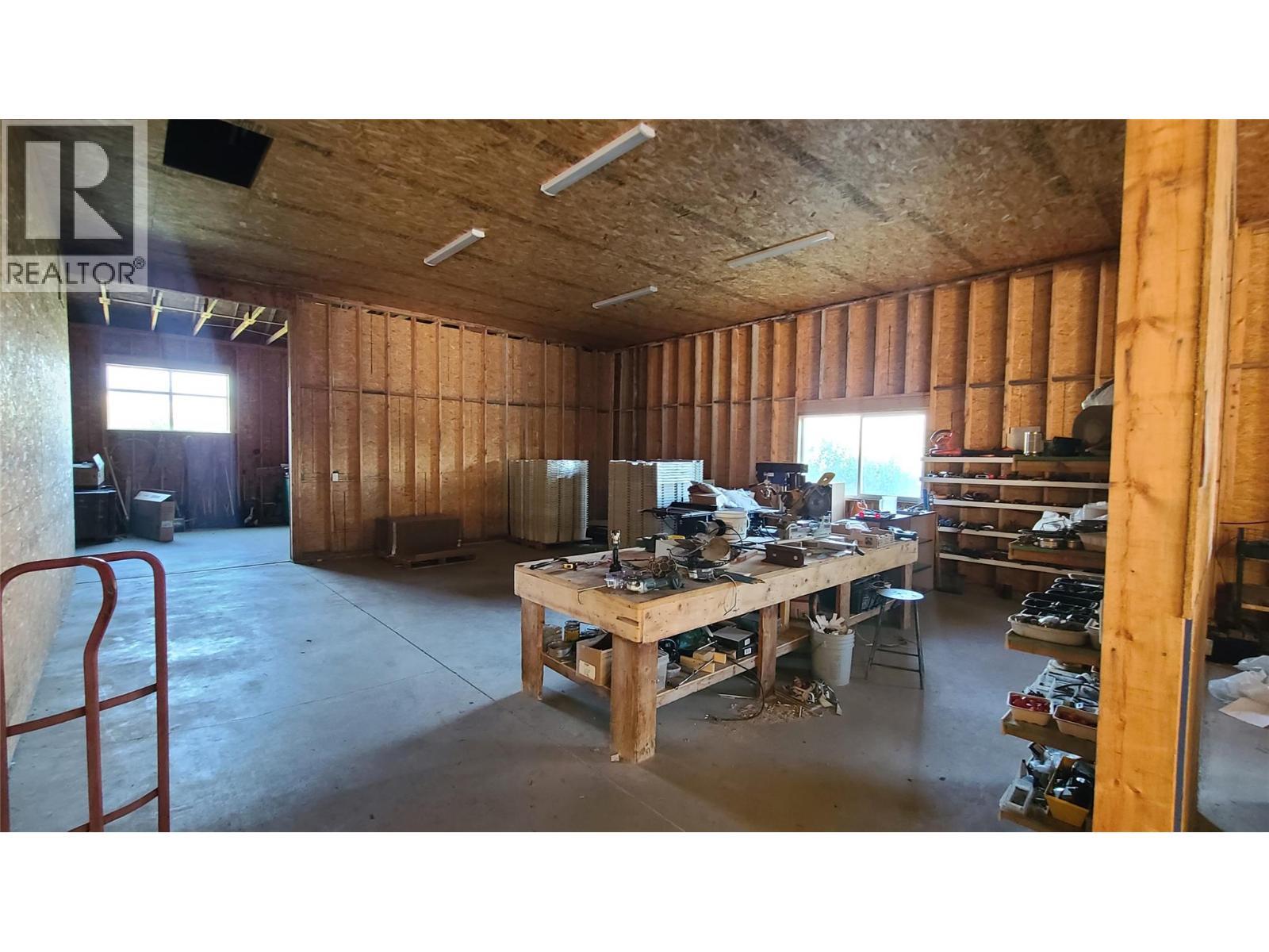 7298 97 Highway. Oliver, British Columbia