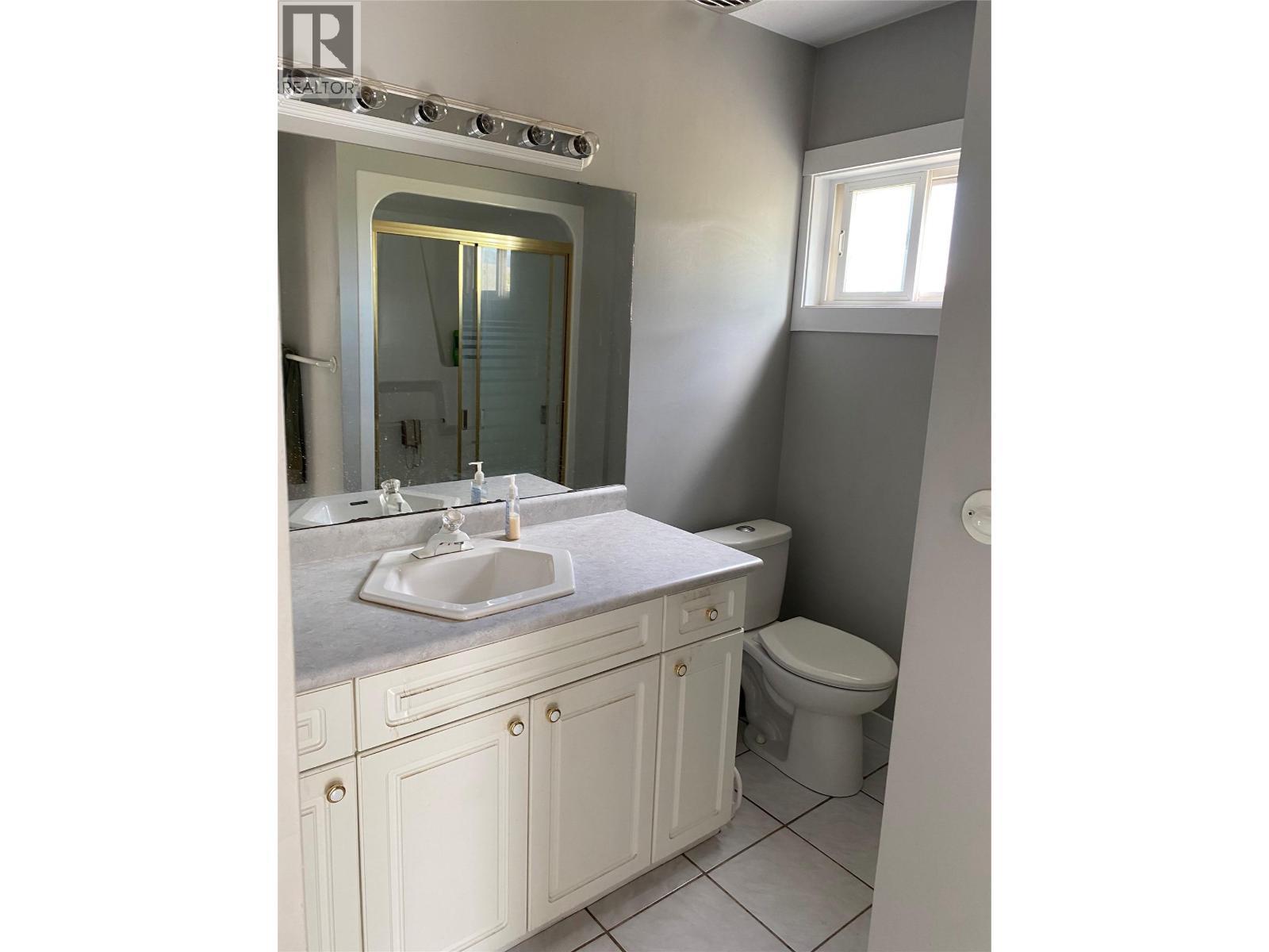 7298 97 Highway. Oliver, British Columbia