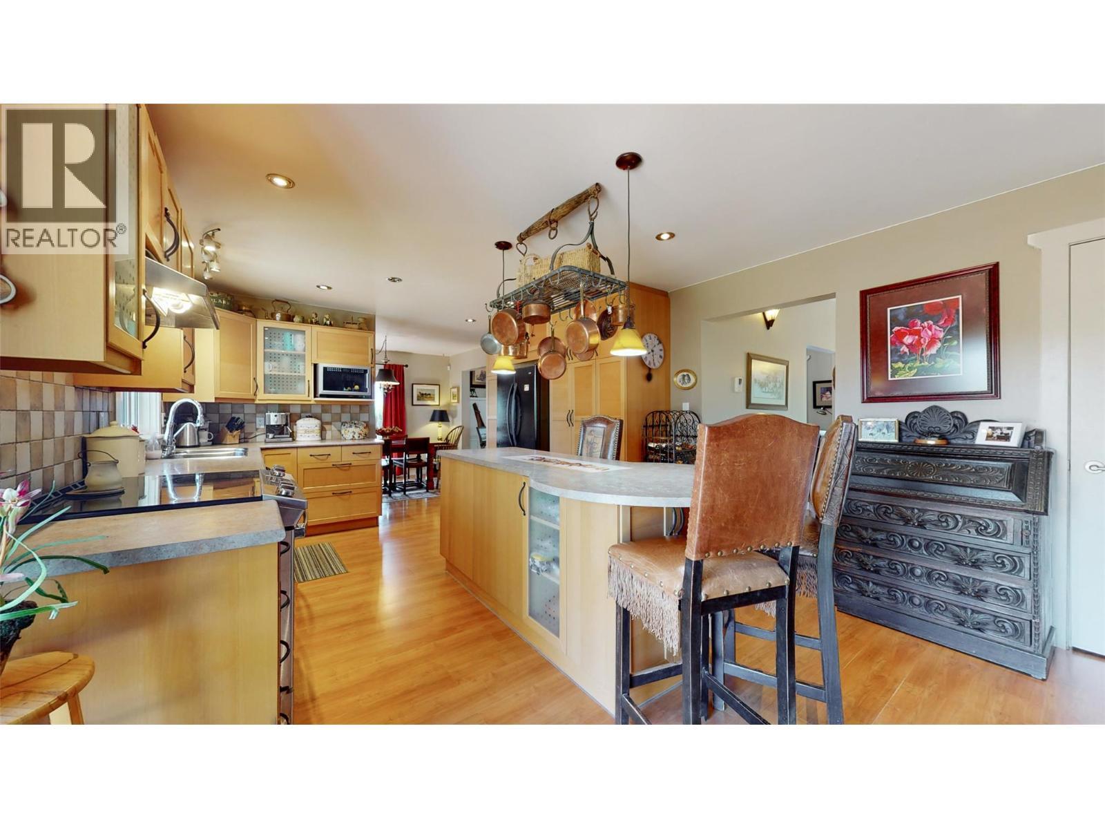 205 Greasewood Avenue. Oliver, British Columbia