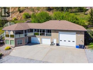 4767 Grandview Flats N Road. Armstrong, British Columbia