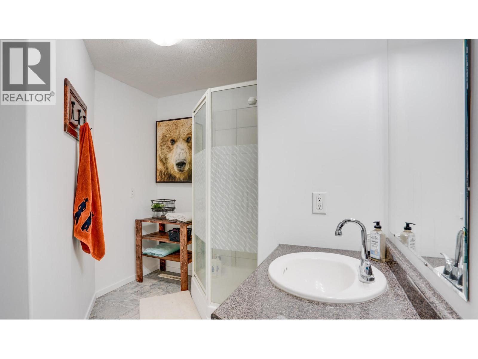 4767 Grandview Flats N Road. Armstrong, British Columbia