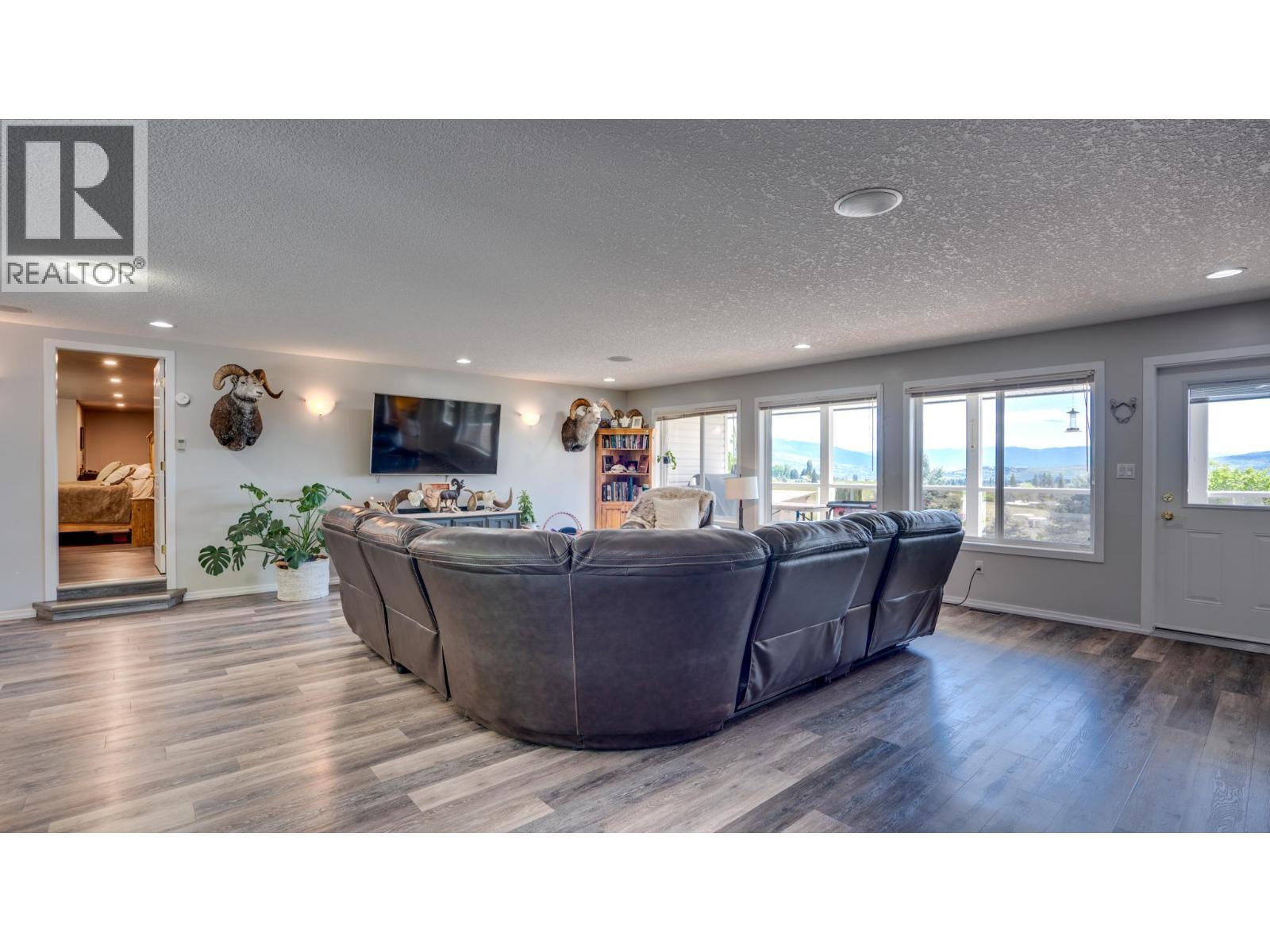 4767 Grandview Flats N Road. Armstrong, British Columbia