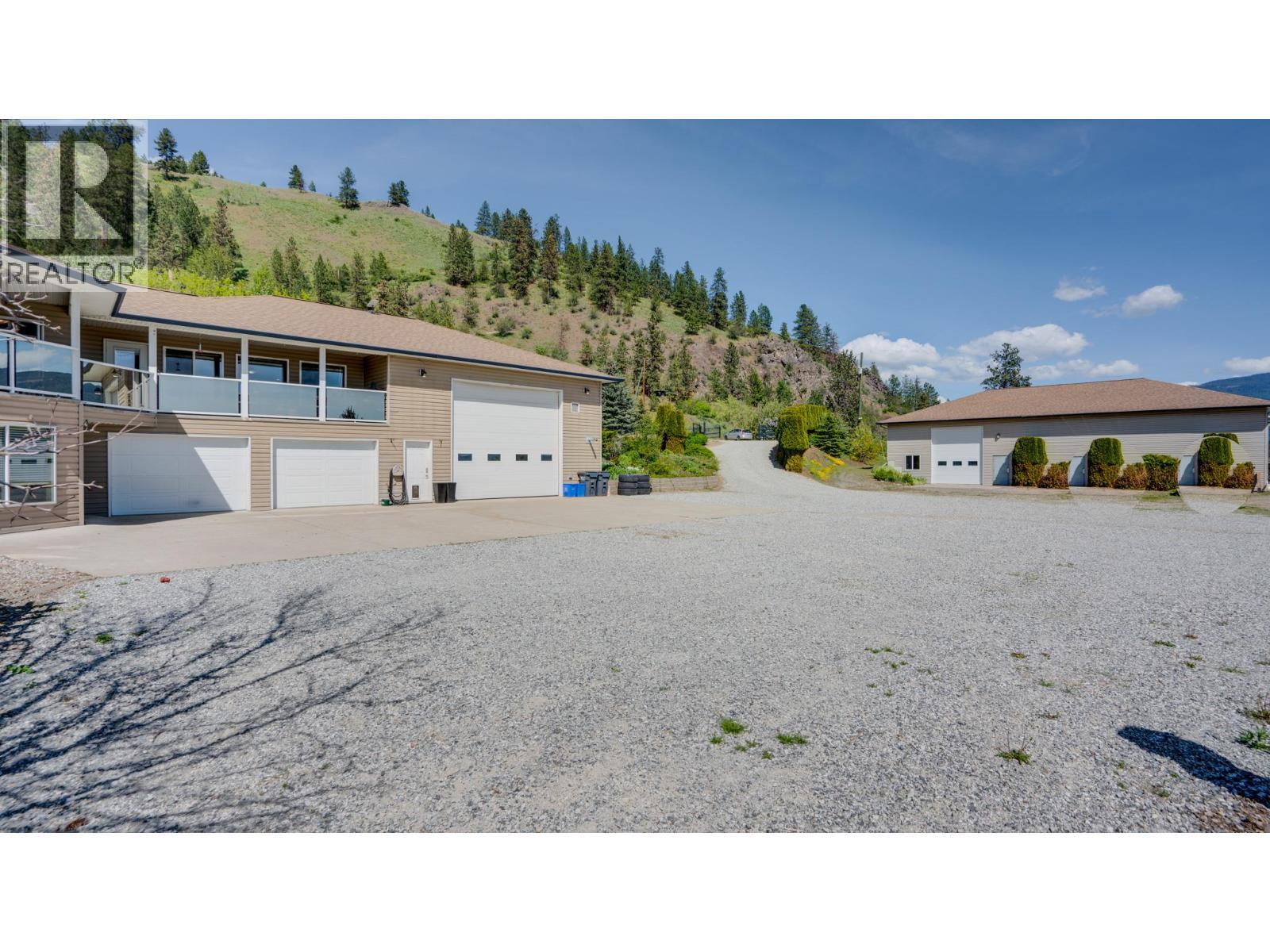4767 Grandview Flats N Road. Armstrong, British Columbia
