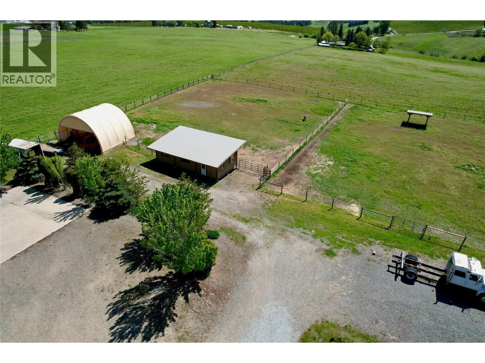 4767 Grandview Flats N Road. Armstrong, British Columbia