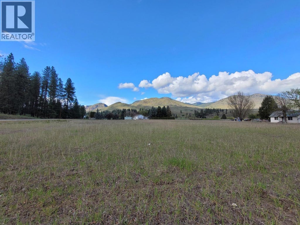 6020 Kenmore Road, Grand Forks