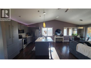 2670 Glenmore Rd Road. Kelowna, British Columbia