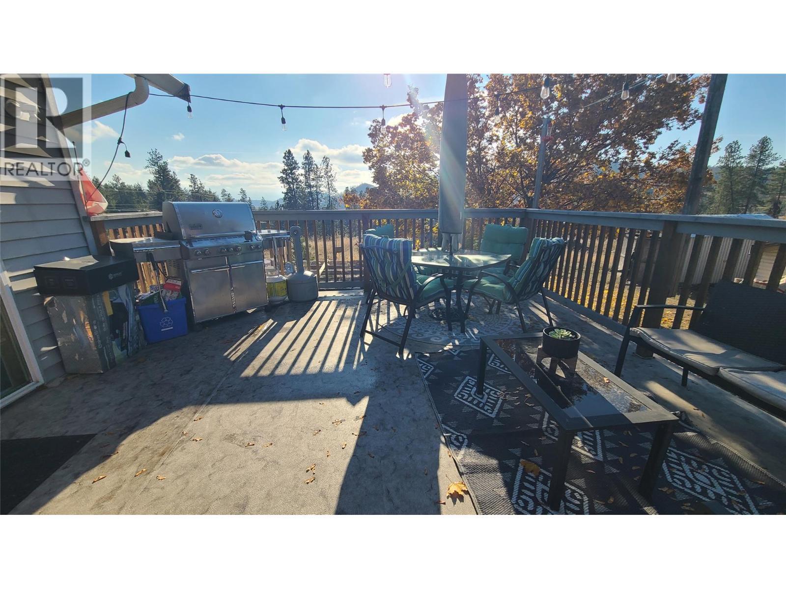 2670 Glenmore Rd Road. Kelowna, British Columbia