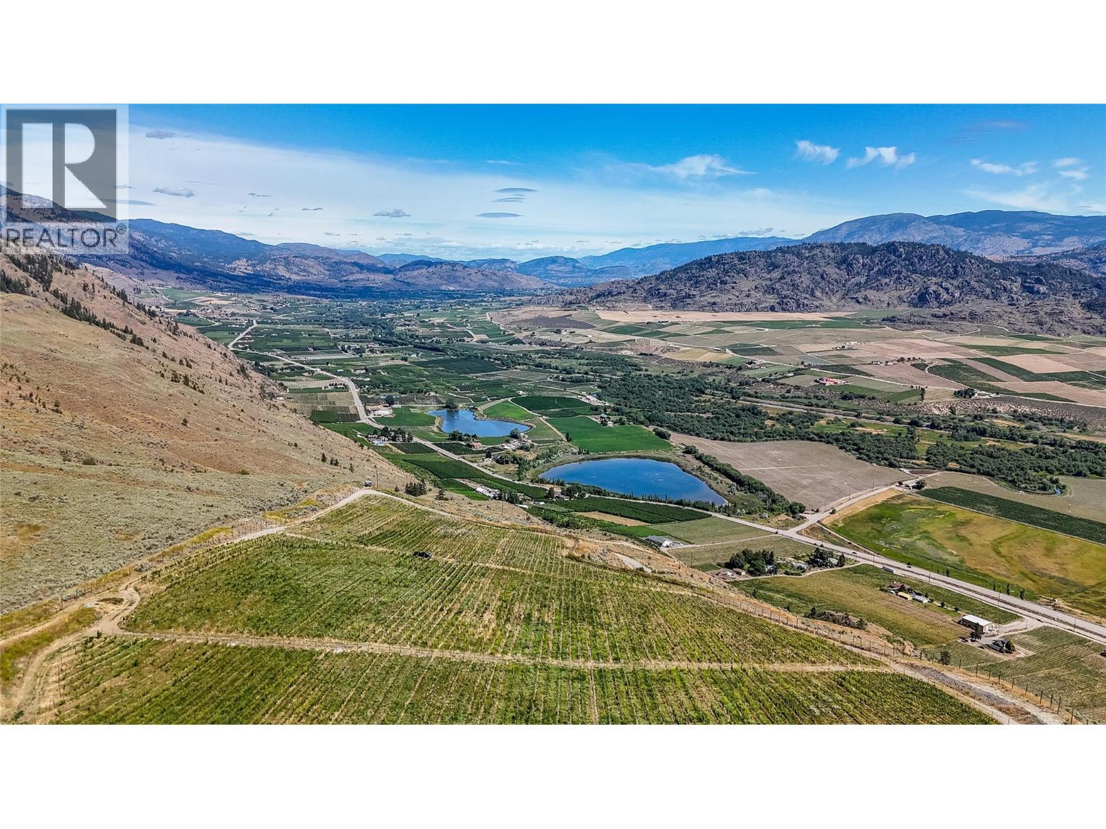 3668 Fruitvale Way. Oliver, British Columbia