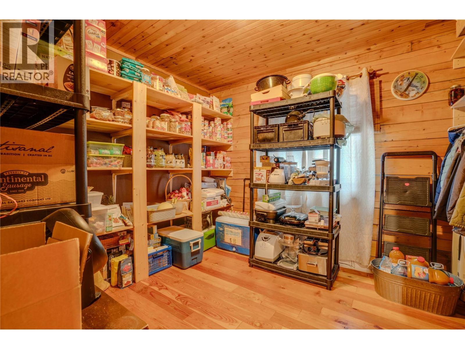 1519 Highway 6 Highway. Cherryville, British Columbia