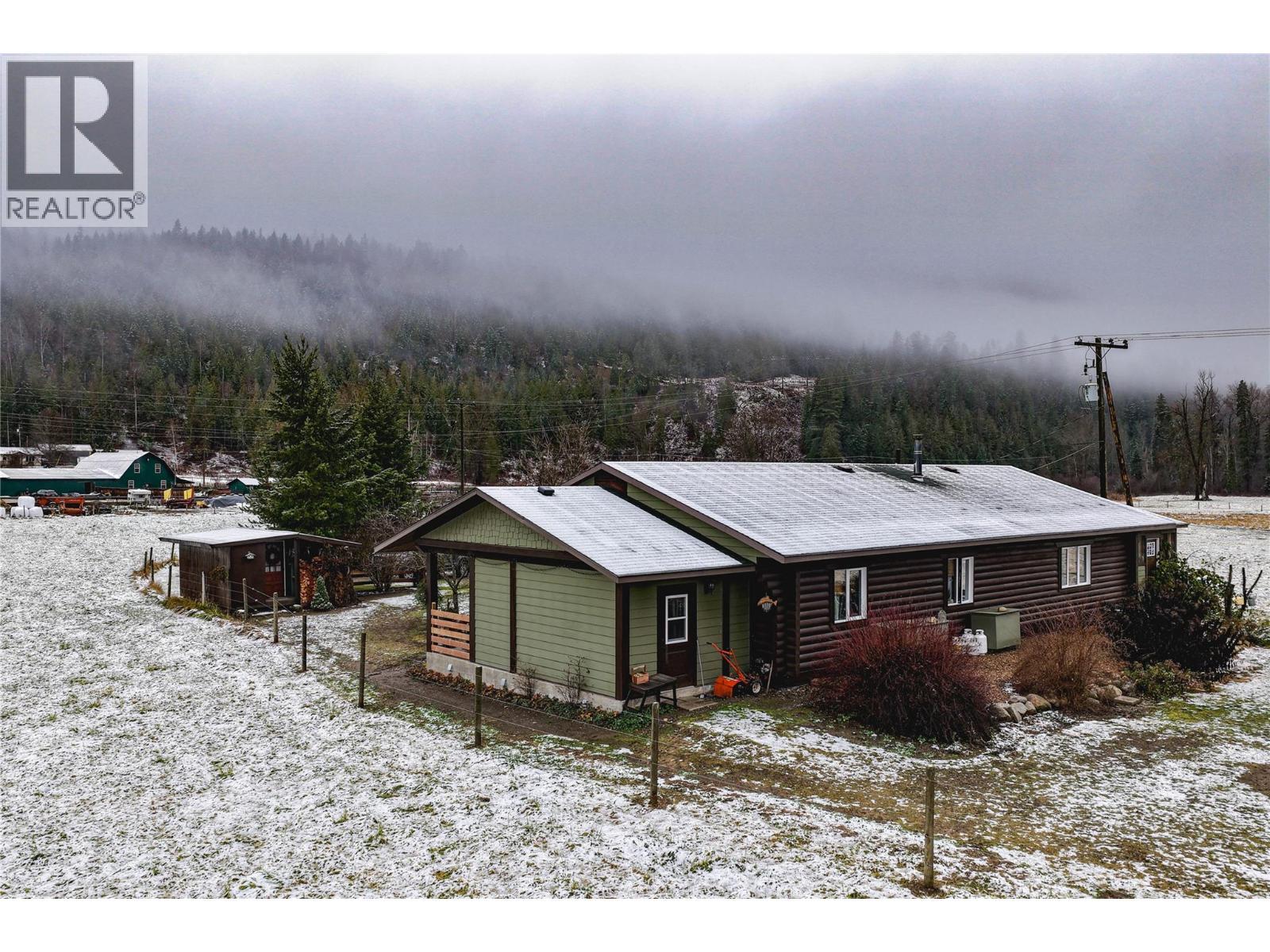 1519 Highway 6 Highway. Cherryville, British Columbia