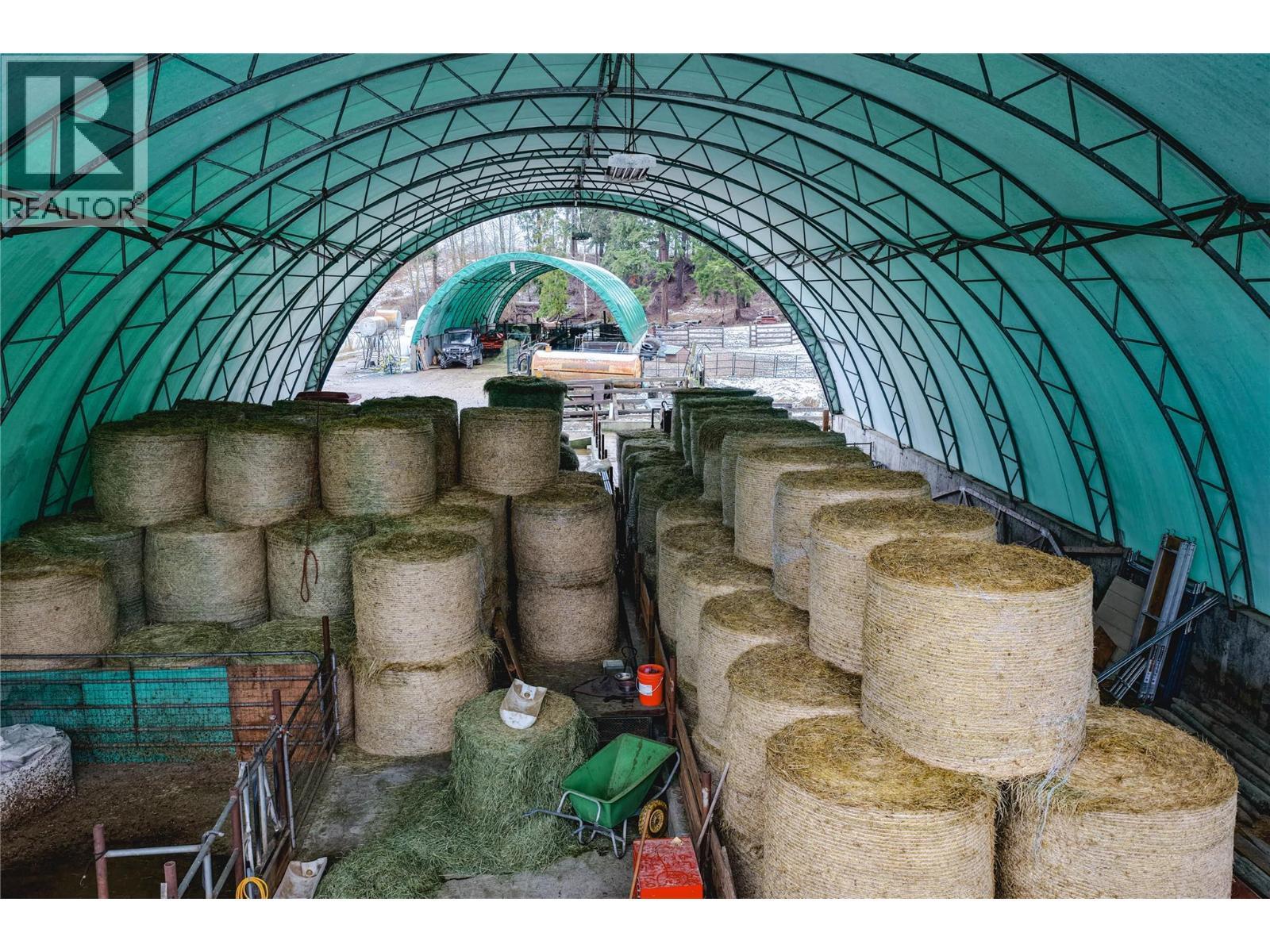 1519 Highway 6 Highway. Cherryville, British Columbia