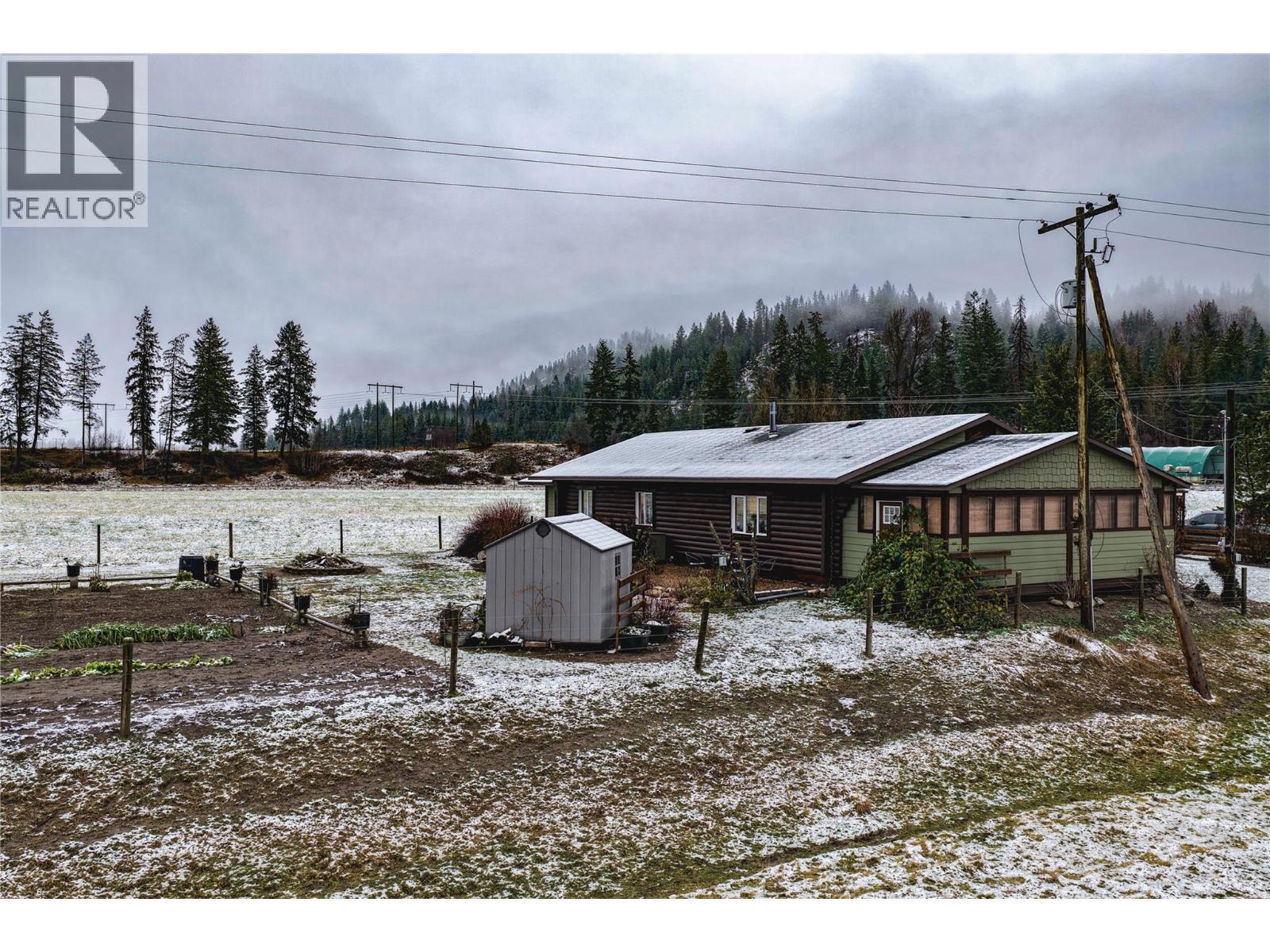 1519 Highway 6 Highway. Cherryville, British Columbia