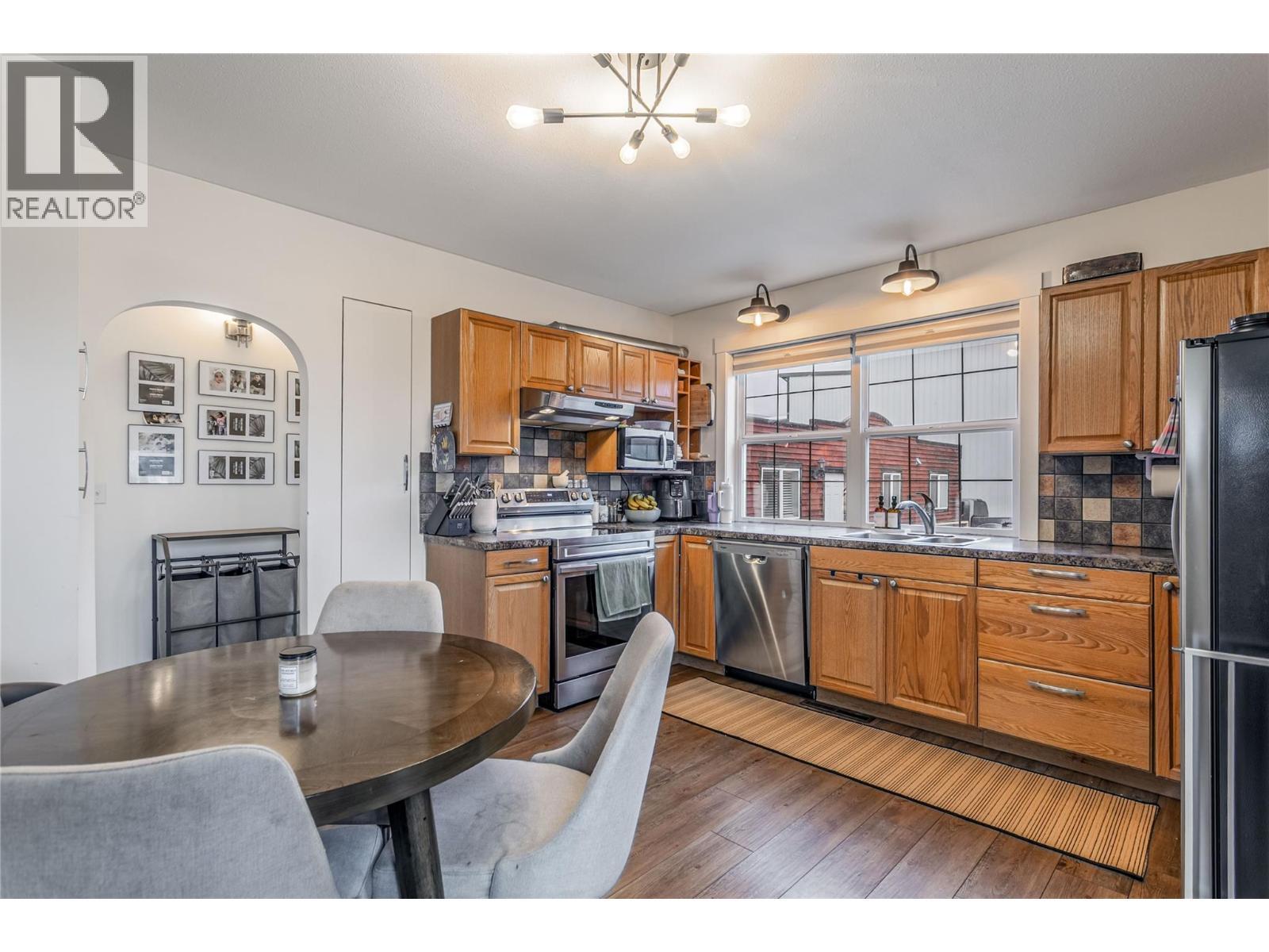 1685 Rutland Road N. Kelowna, British Columbia