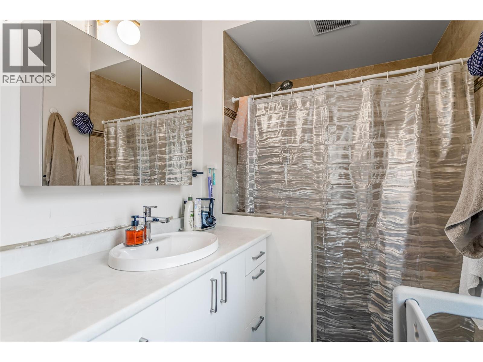 1685 Rutland Road N. Kelowna, British Columbia