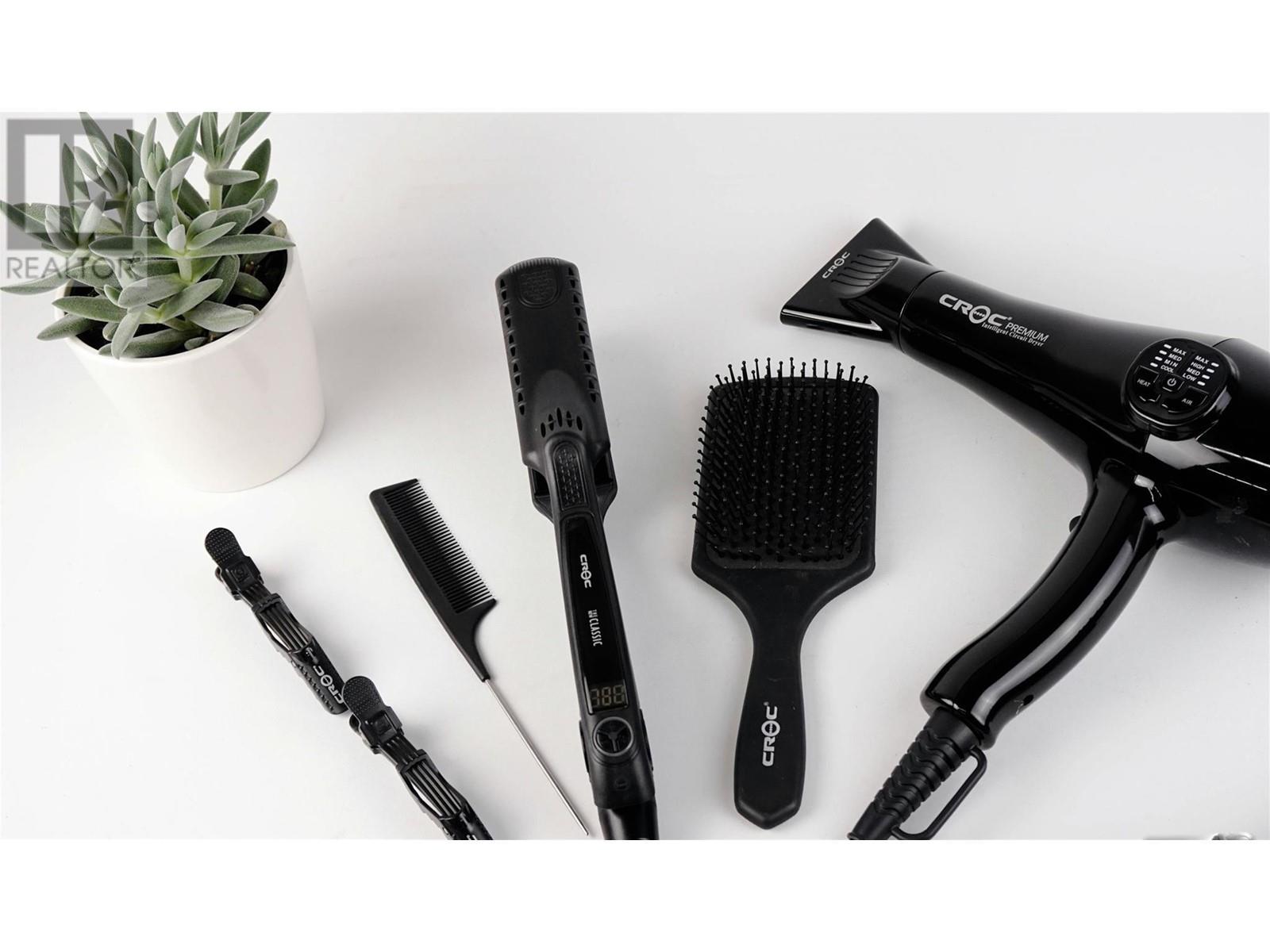 1553 Harvey Avenue Unit# G. Kelowna, British Columbia