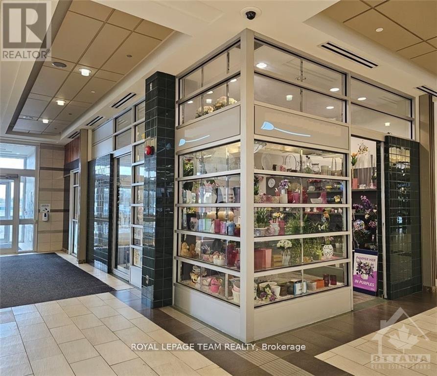 100 Bayshore Drive, Ottawa