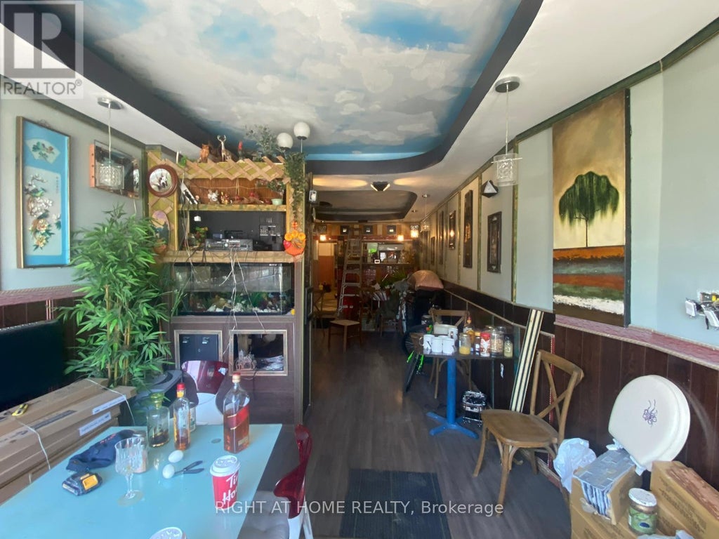 2 - 263 Kenilworth Avenue N, Hamilton (crown Point)