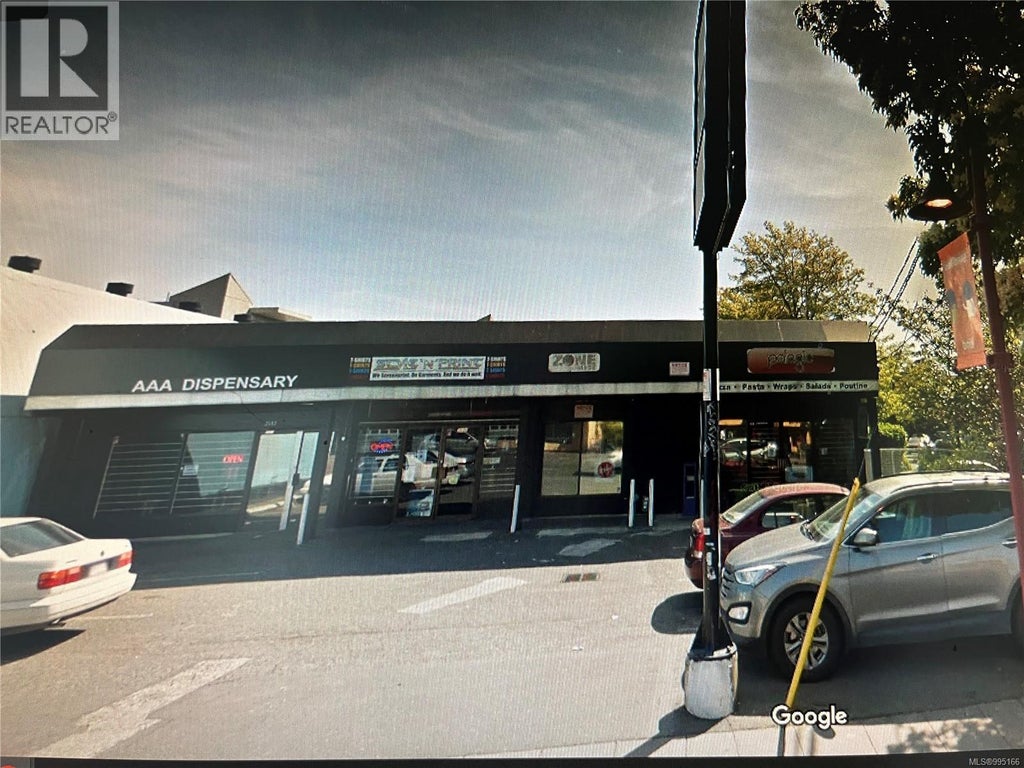 2639 Quadra St, Victoria