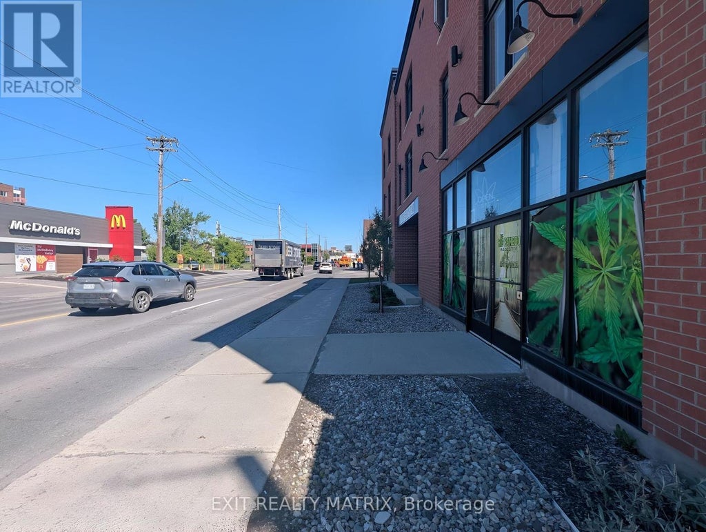 675 Bronson Avenue, Ottawa