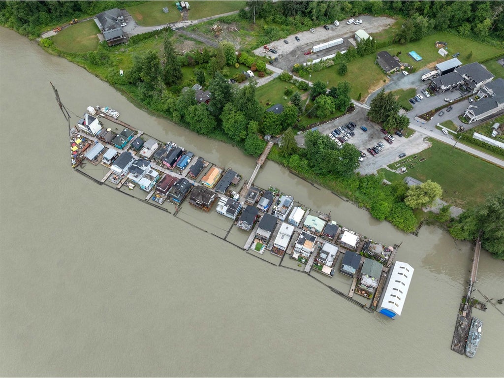 10930 208 Street, Langley